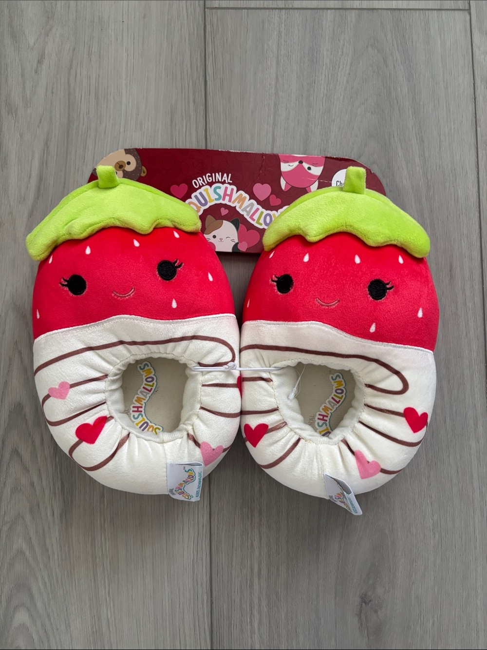 Squishmallows Scarlet The Strawberry Slippers Pink Hearts Chocolate Drizzle 13/1